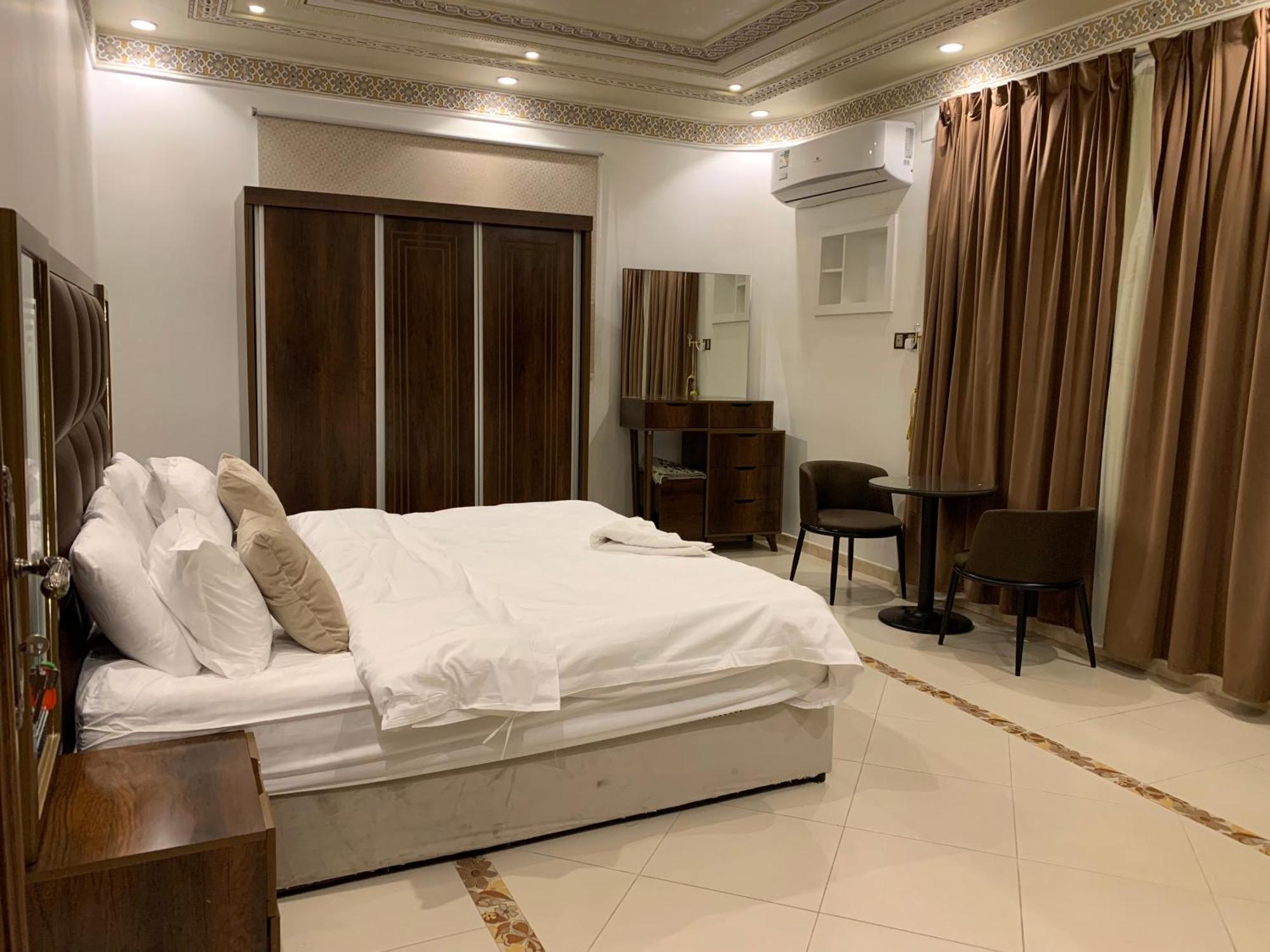 Friday Suites العلا المظهر الخارجي الصورة