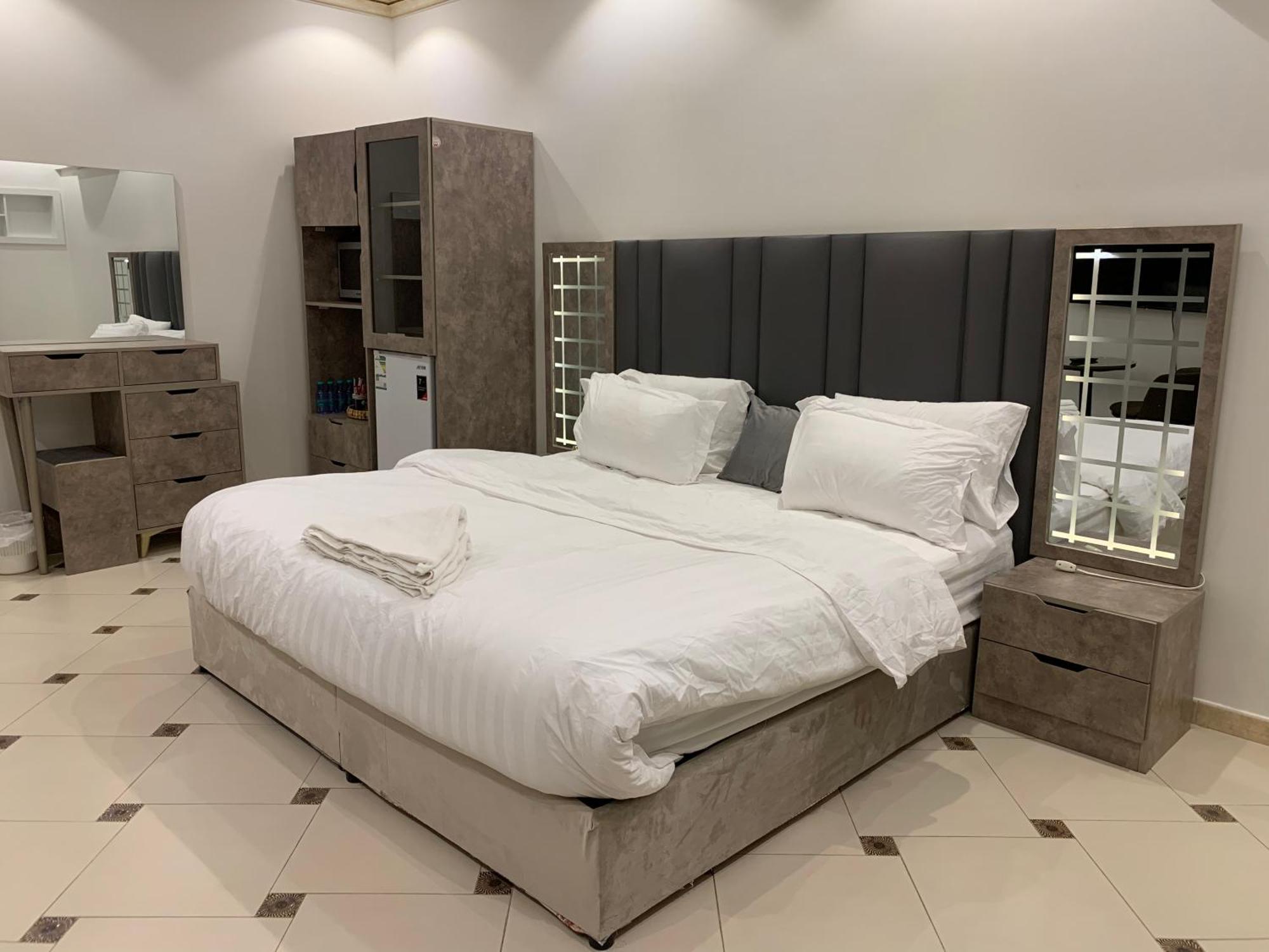 Friday Suites العلا المظهر الخارجي الصورة