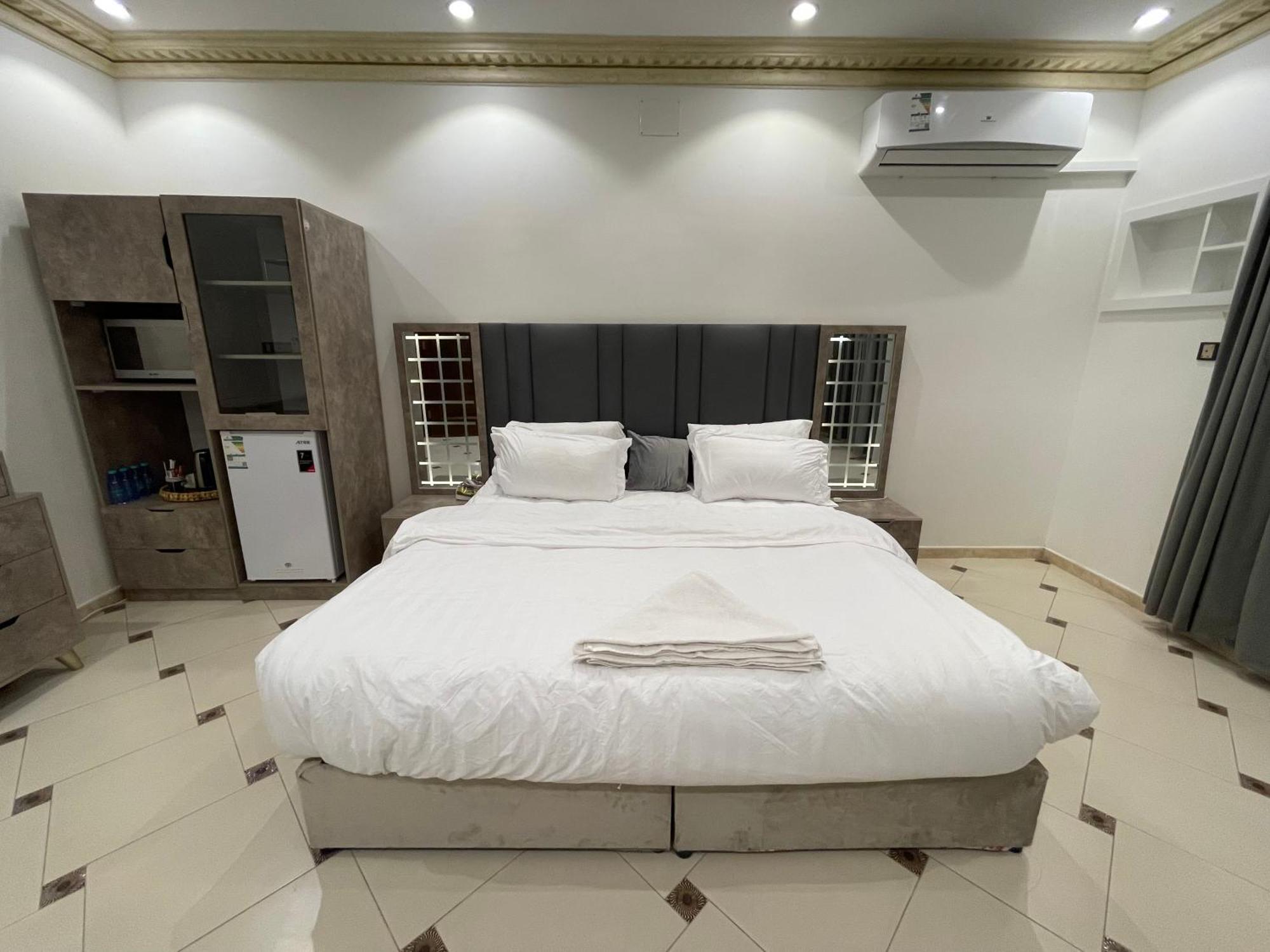 Friday Suites العلا المظهر الخارجي الصورة