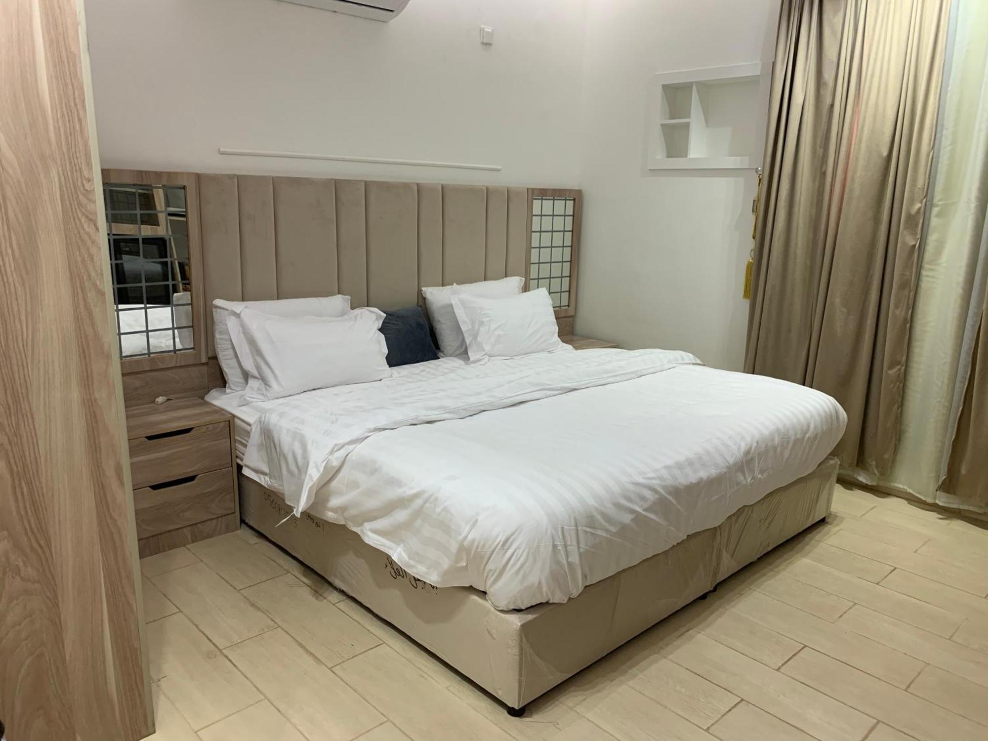 Friday Suites العلا المظهر الخارجي الصورة